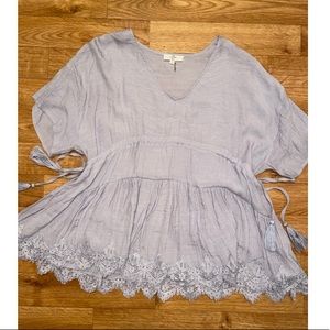 flowy lavender boutique top!